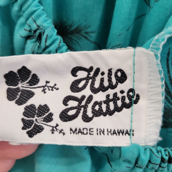 Vintage Hawaiian Dress - Picture 5 of 7